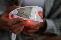 Lichttherapie LED-Maske mit Massage