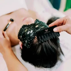 Massage-Haarkamm aus Obsidian