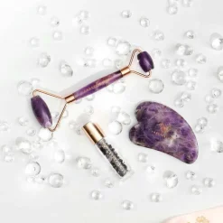 Massageroller für das Gesicht aus Amethyst